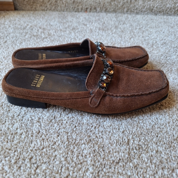 Stuart Weitzman Brown Suede Slip On Loafer. Jeweled accents. Womens size 6 - Picture 3 of 8